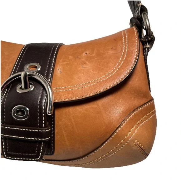 Coach F10909 SMALL Vintage British Tan & Brown Soho Leather Shoulder Bag read - Picture 4 of 16